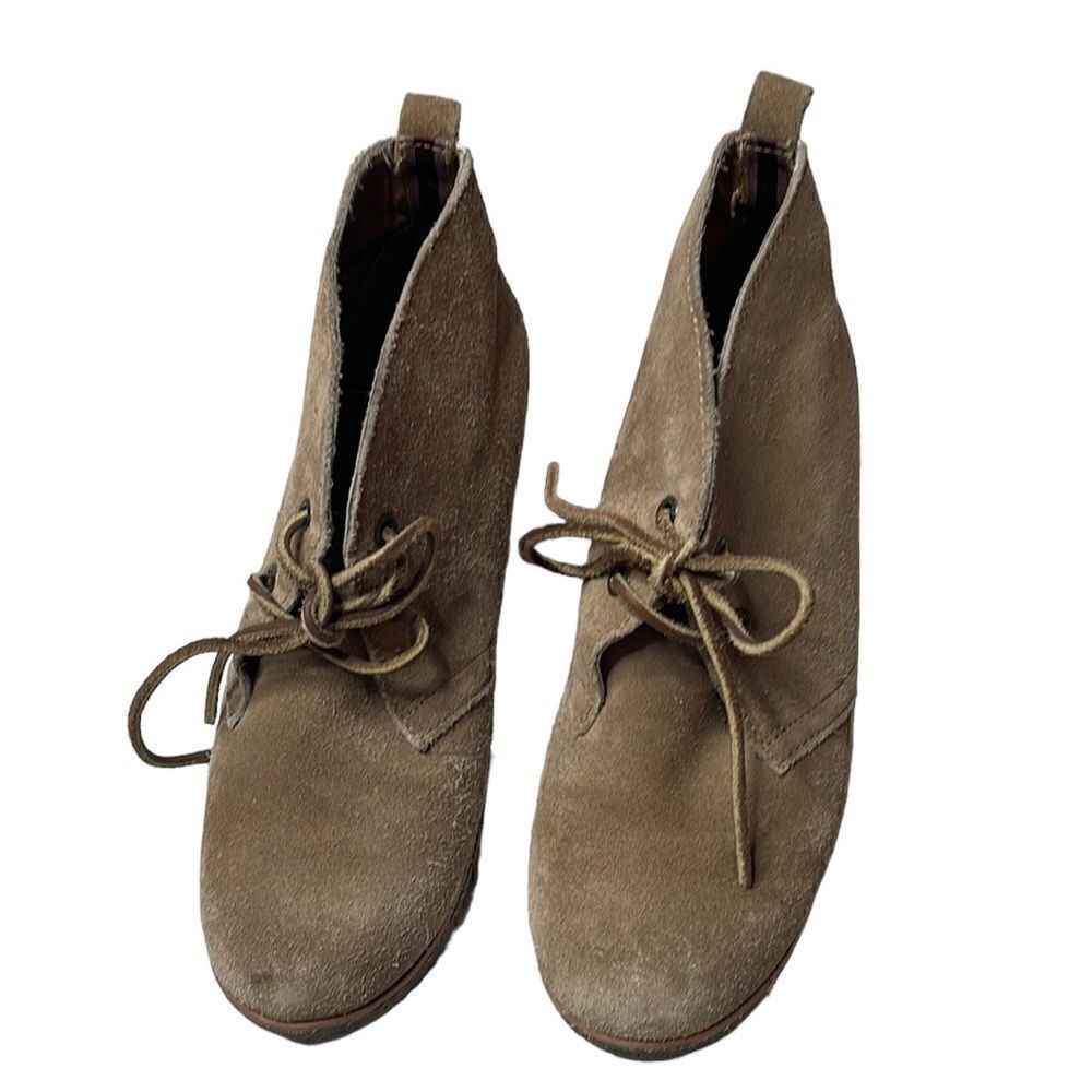 Sperry Top-Sider Harlow Wedge Chukka Brown Suede Booties. Size 6.